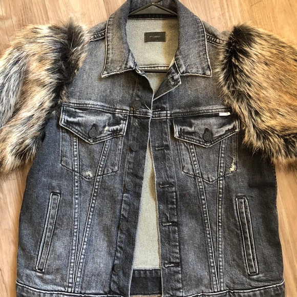 blue jean jacket with fur sleeves